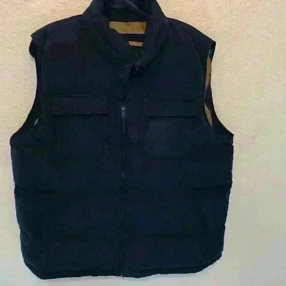 St. John’s Bay men’s navy vest sz L NWOT fall winter puffy preppy holiday warm